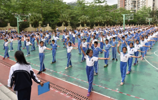 教育中心定位加强课程资源建造编写中小学单元学历案26个学科